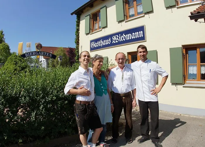 Und Wiedmann