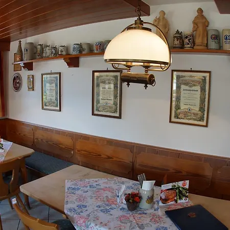 Gasthof Und Wiedmann 3*